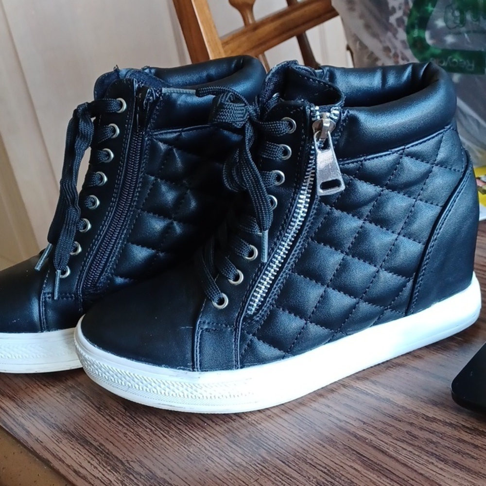 Wanted Women's High Tops, black, zip and/or laced